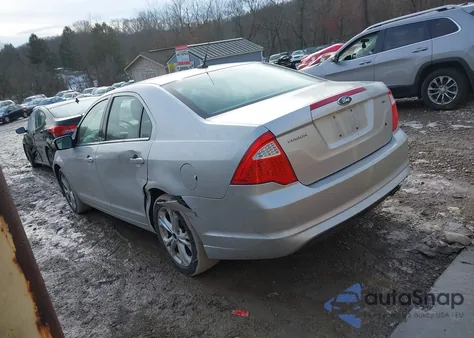2012 Ford Fusion Se z USA, uszkodzony, nr VIN 3FAHP0HA3CR149606